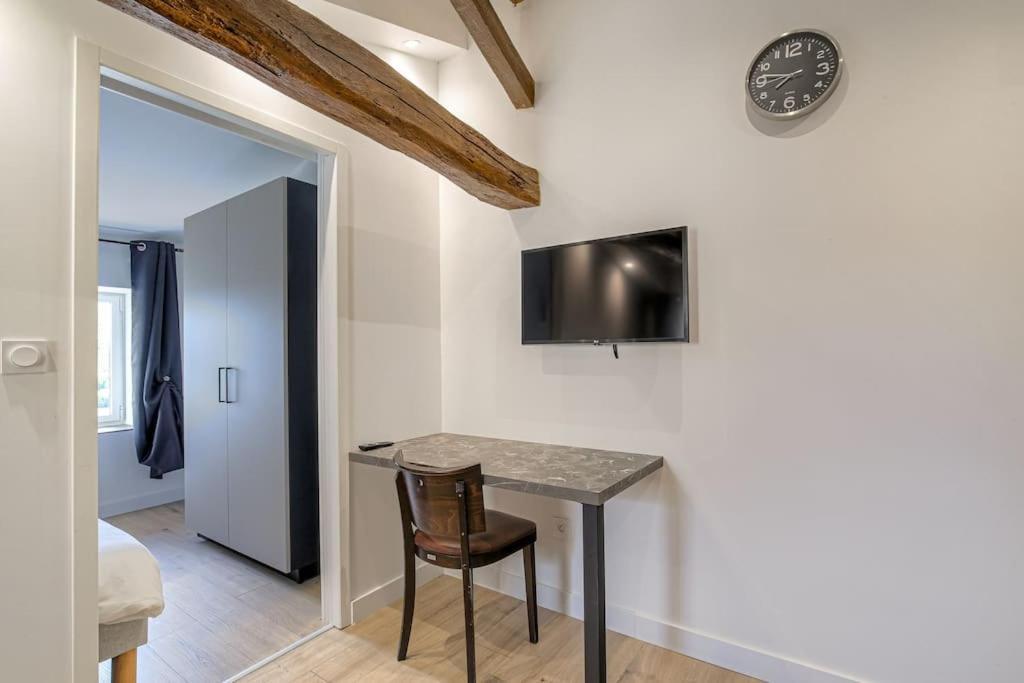 Le Francfort - De L'olivier Apartment